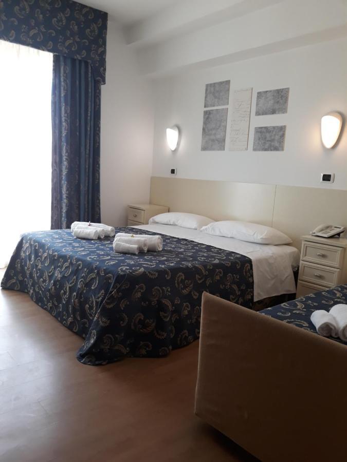 Hotel La Palazzina San Benedetto del Tronto Esterno foto