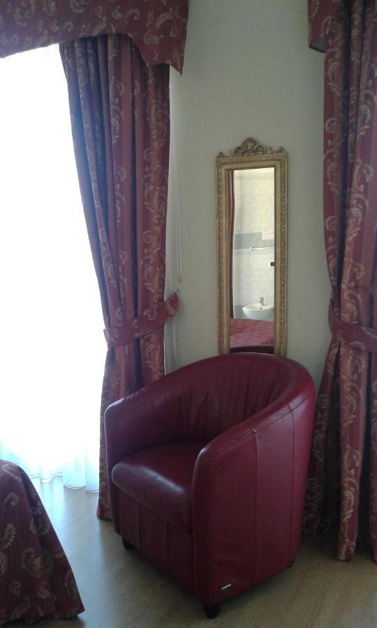 Hotel La Palazzina San Benedetto del Tronto Esterno foto