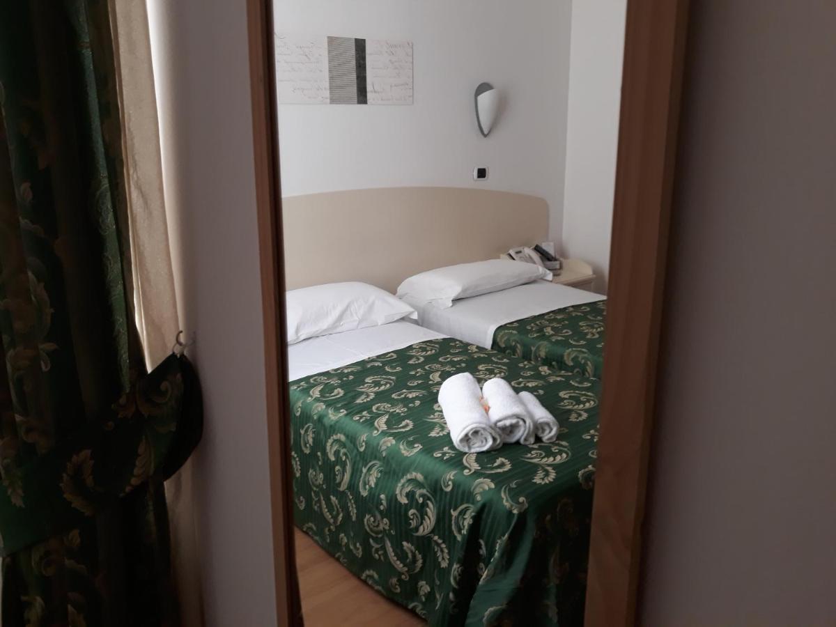 Hotel La Palazzina San Benedetto del Tronto Esterno foto
