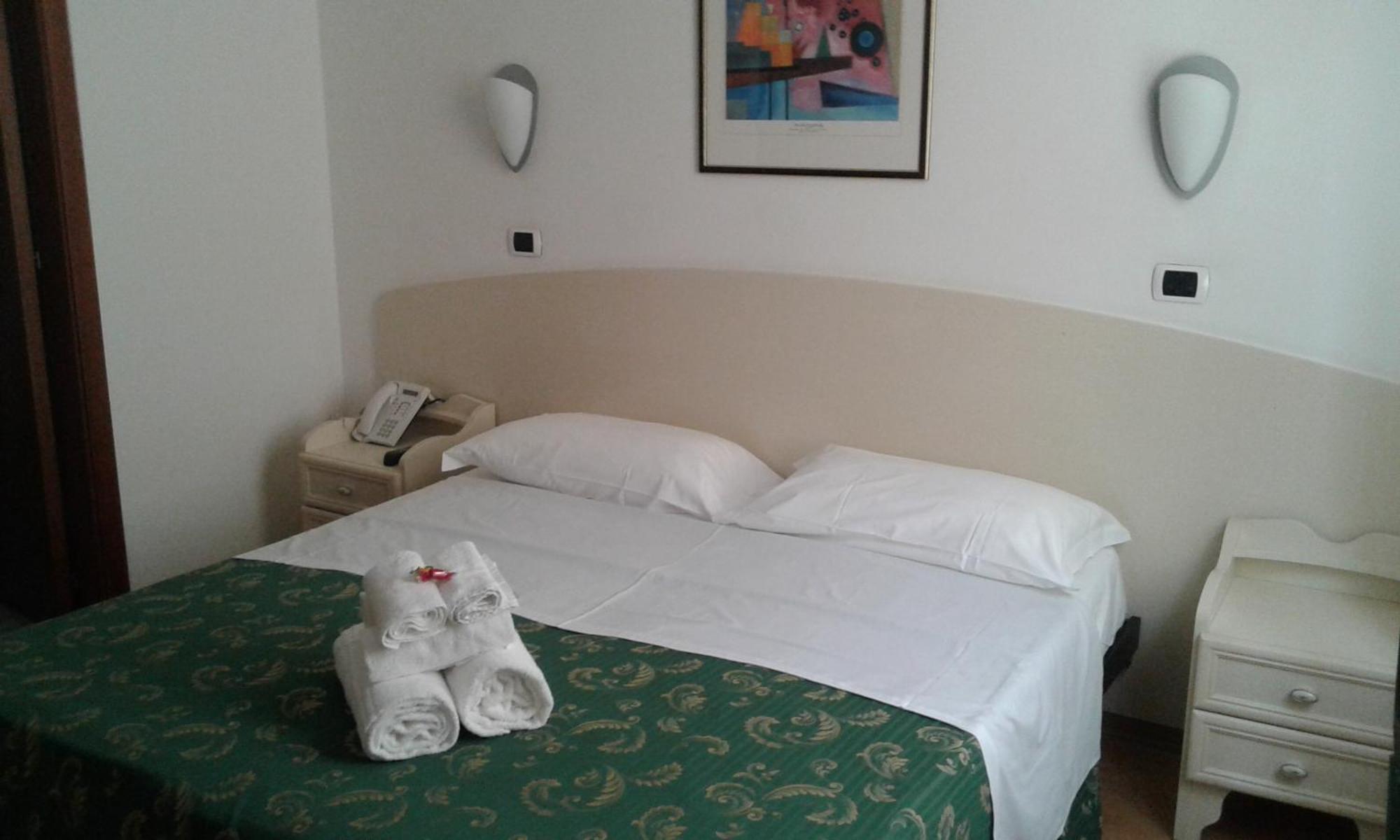 Hotel La Palazzina San Benedetto del Tronto Esterno foto